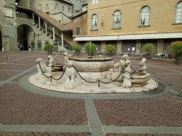 Città Alta, Bergamo - Fontana Contarini