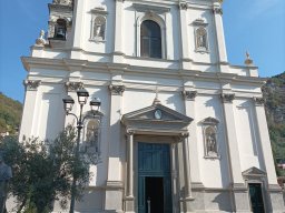 Predore - Chiesa arcipresbiterale plebana del Sacro Cuore di Gesù e San Giovanni Battista